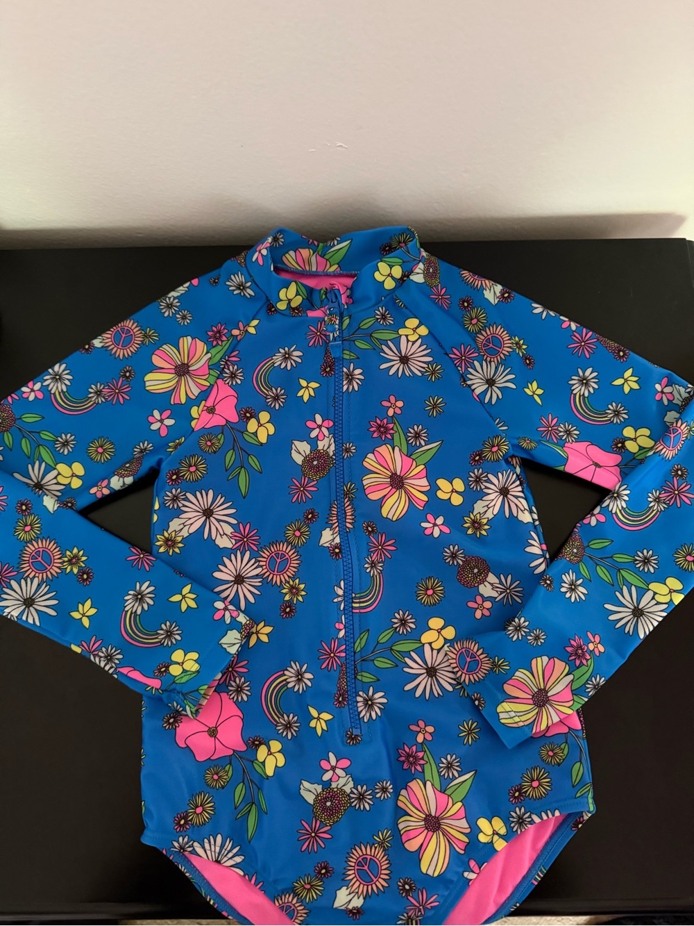 Wave zone girls small 6/6x swimsuit